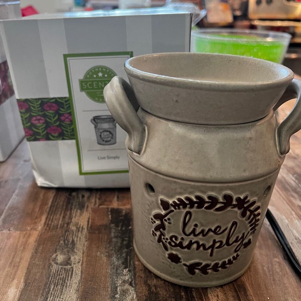 Scentsy Live Simply Warmer